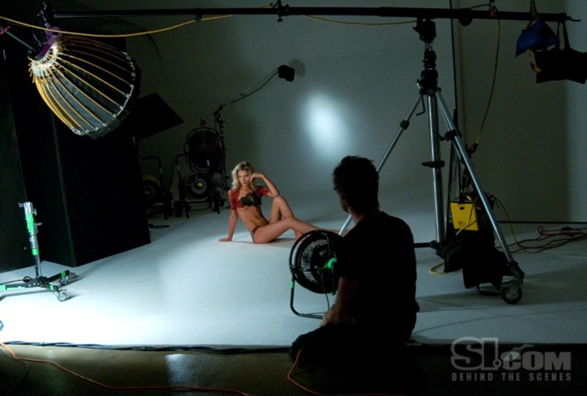 10_sarah-brandner_behind_05.jpg
